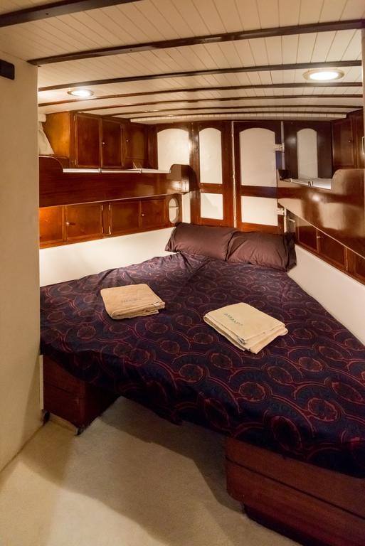 Luxury Yachthotel Amanda Psarou Eksteriør bilde